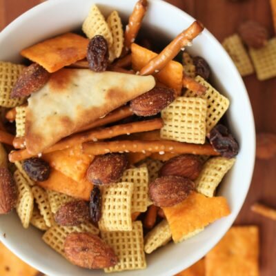 How to Make Spicy Trail Mix